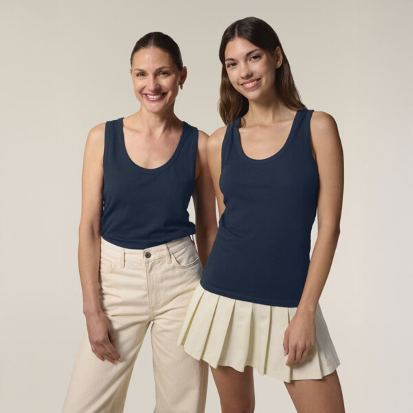 Stella Ava Miniaturansicht